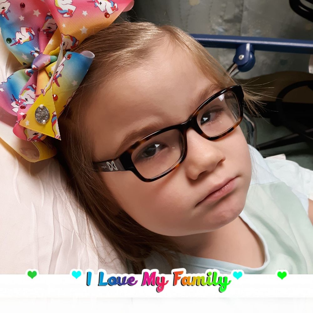 Meet your Posher, Mia